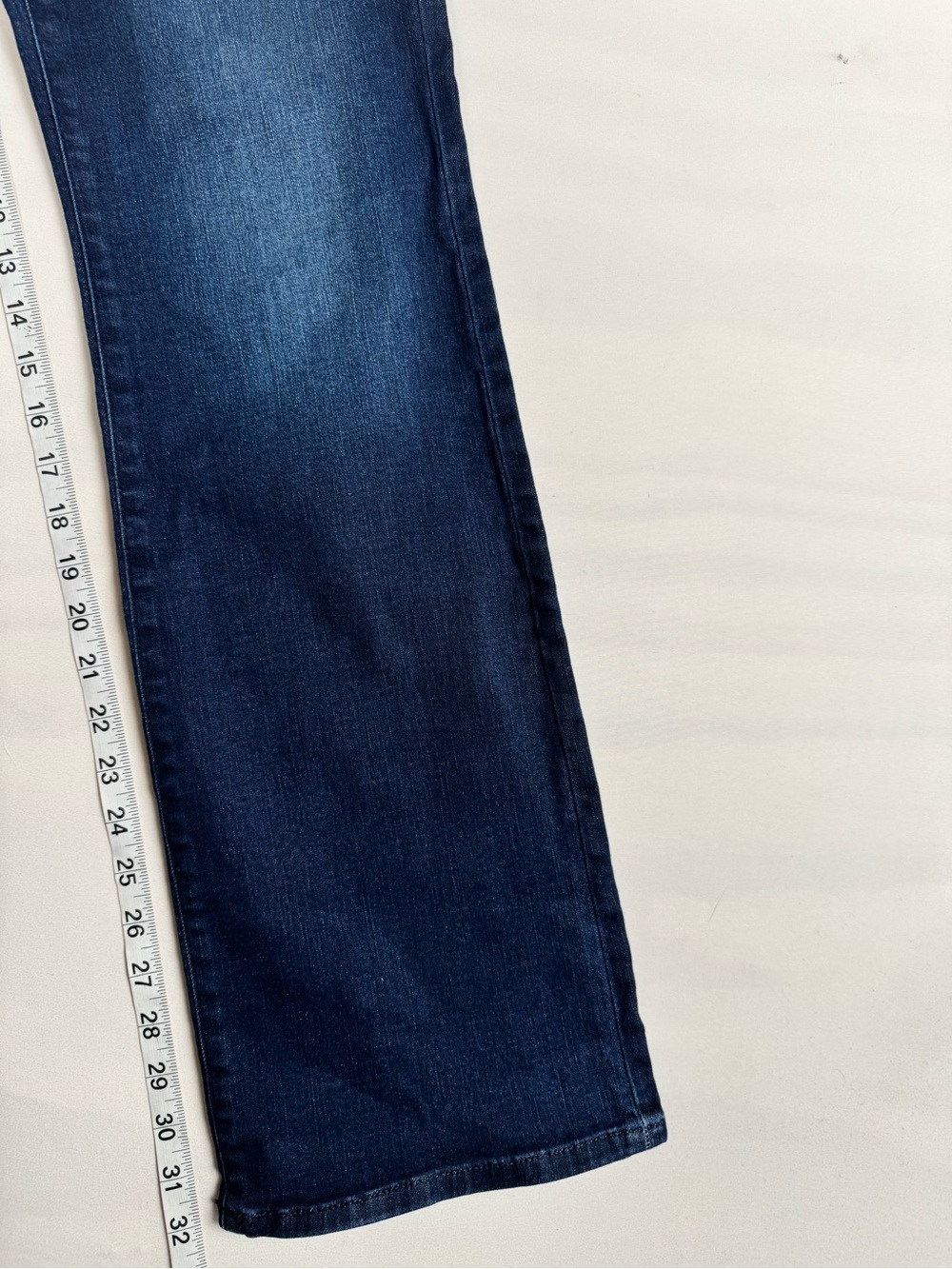 White House Black Market Extra High-Rise Boot Everyday Soft Jeans Blue Women’s 8 - Picture 2 of 9